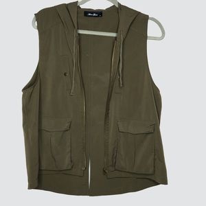 Forest Green Flowy Zipper Vest